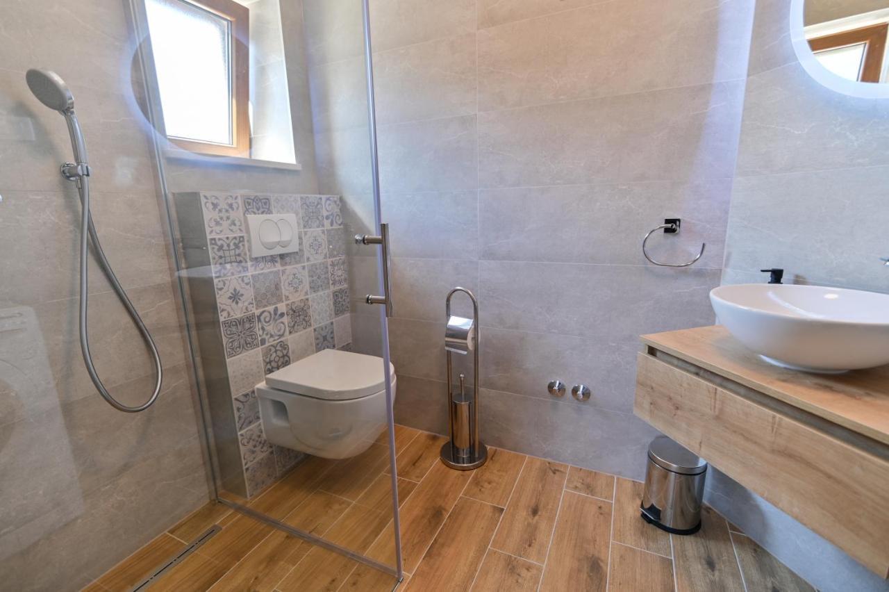 Villa Rudini With Heated Pool Okrug Gornji Luaran gambar