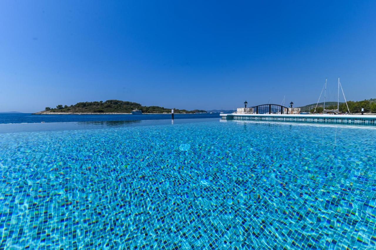 Villa Rudini With Heated Pool Okrug Gornji Luaran gambar