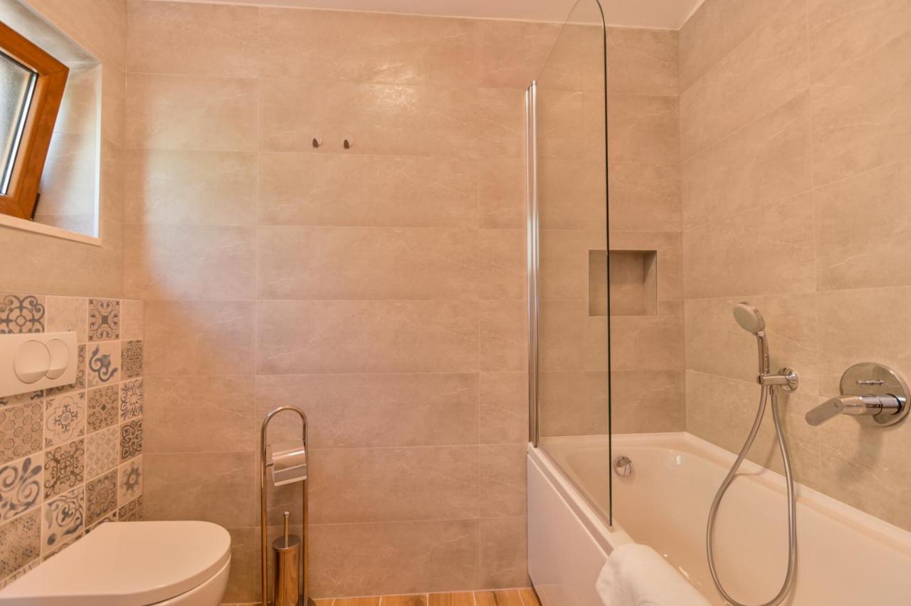 Villa Rudini With Heated Pool Okrug Gornji Luaran gambar