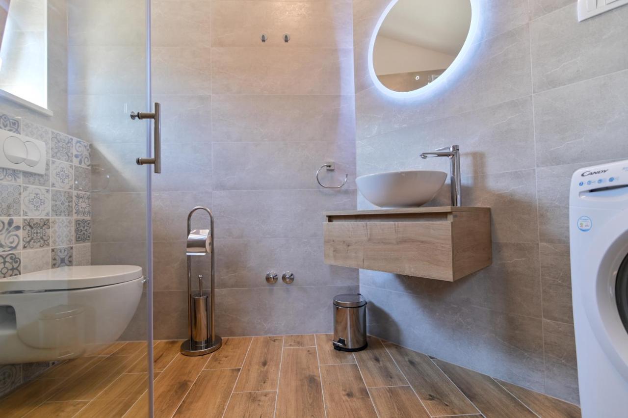 Villa Rudini With Heated Pool Okrug Gornji Luaran gambar